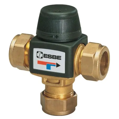 Mischventil von ESBE in kompaktem Design, mit zwei Anschlussleitungen aus Messing und einem einstellbaren oberen Deckel zur Regelung der Mischtemperatur.